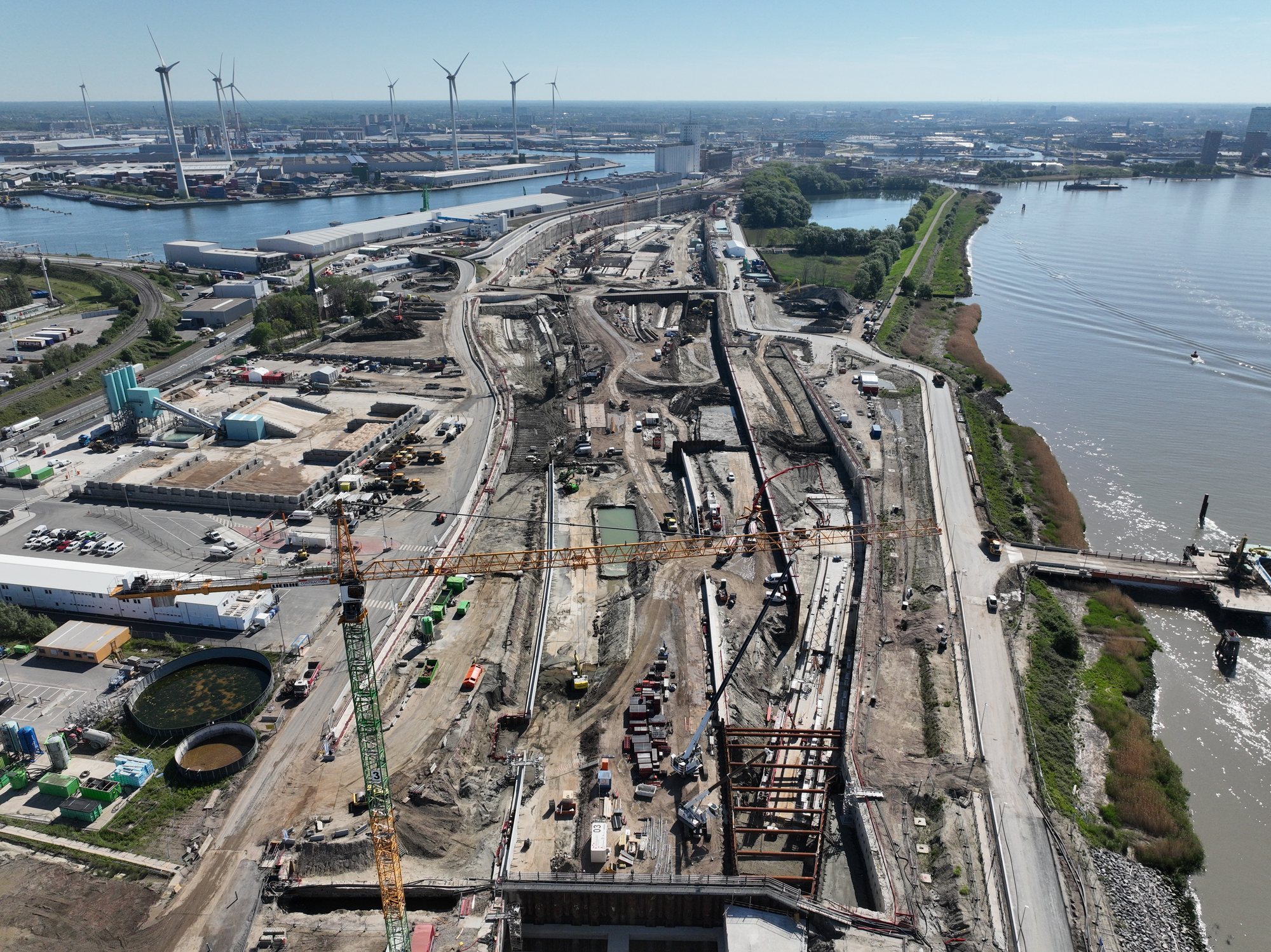 Werf van het Oosterweelknooppunt in Antwerpen, dronebeeld